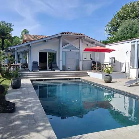 Avec Piscine A Cadre Privilegie A 5 Min Des Plages *